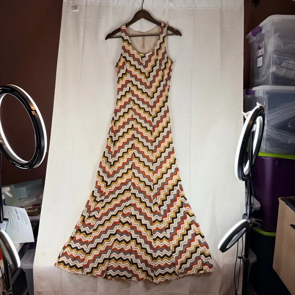 MYSTREE Women’s Size M Dress Maxi Length Crochet Bodycon Tank Style Lined